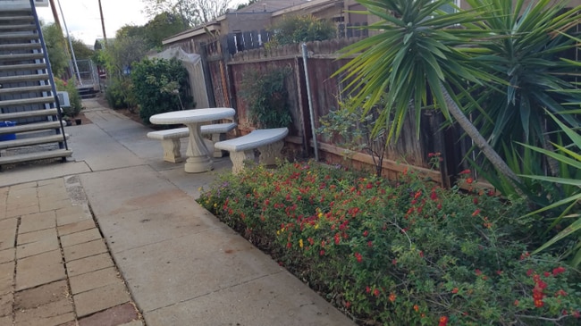 Photo - 12608 Julian Ave Unidad C