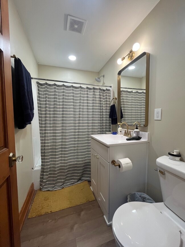 Photo - 2521 Kingman Blvd Unit 1