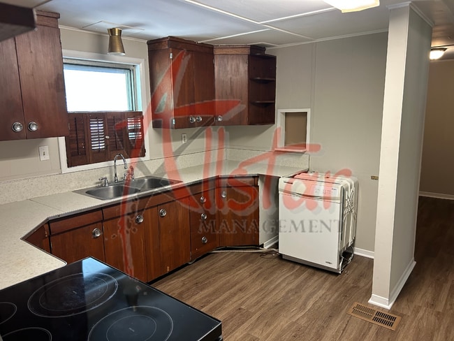 Photo - 3464 Red Banks Rd S