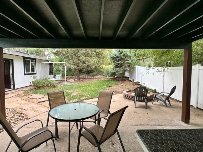 Photo - 5266 Grove St