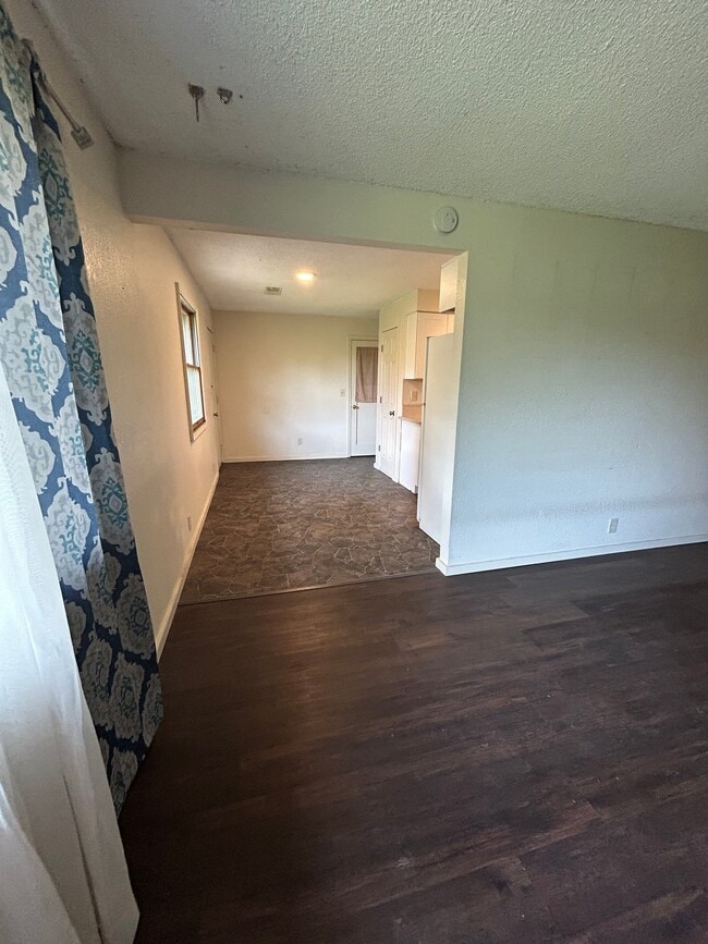 Photo - 1595 Scandia St