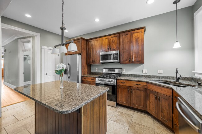 Photo - 2213 Missouri Ave