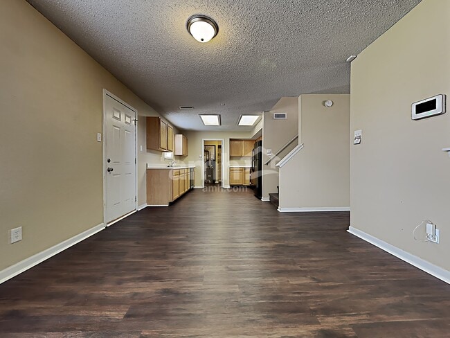 Photo - 356 Sunbeam Ln