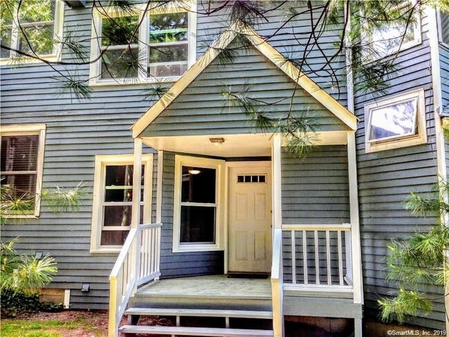 Building Photo - 167 Old Foxon Rd Unit #B39 Rental