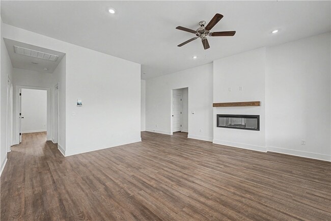 Photo - 512 W Canada Dr