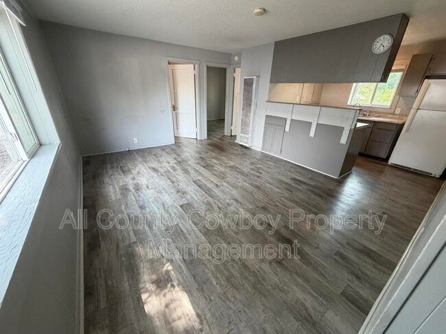 Photo - 866 N 5th St Unit Apt 4