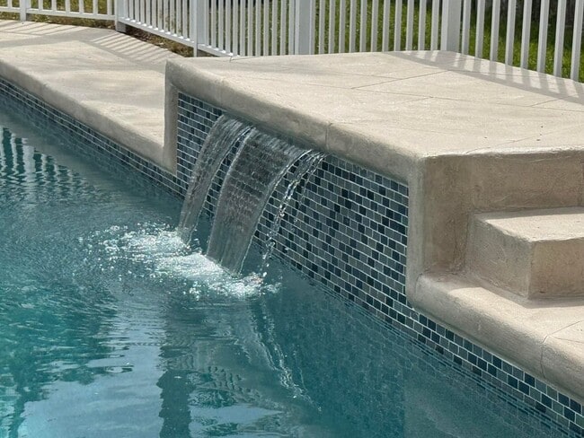 Photo - 969 Meadow Ave