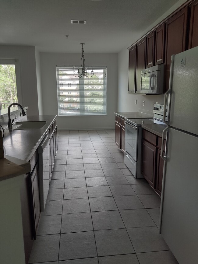Building Photo - 13364 Beach Blvd Unit 926 Rental
