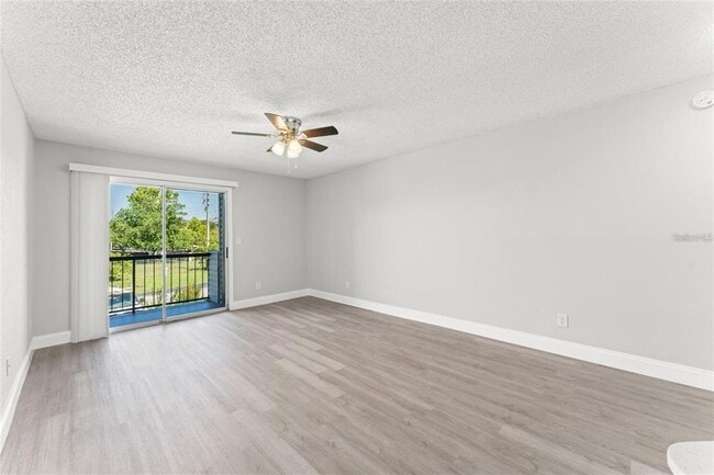 Photo - 1932 Lake Atriums Cir Unit 69