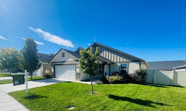 Photo - Charming 3 Bedroom Home in Nampa _ Pet Friendly!