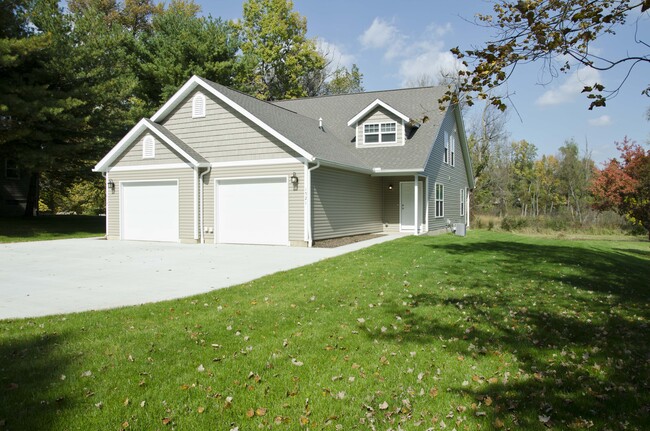 Photo - 1521 Meadowbrook Blvd Unit RIGHT