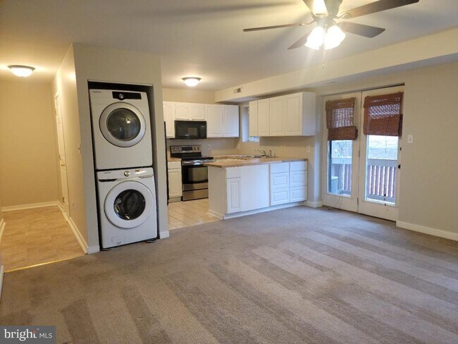 Photo - 6204 Highland Ct Unit 6204