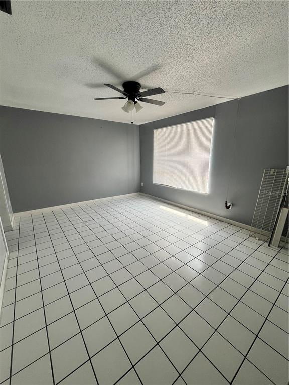 Photo - 4918 Silver Oaks Village Unit F