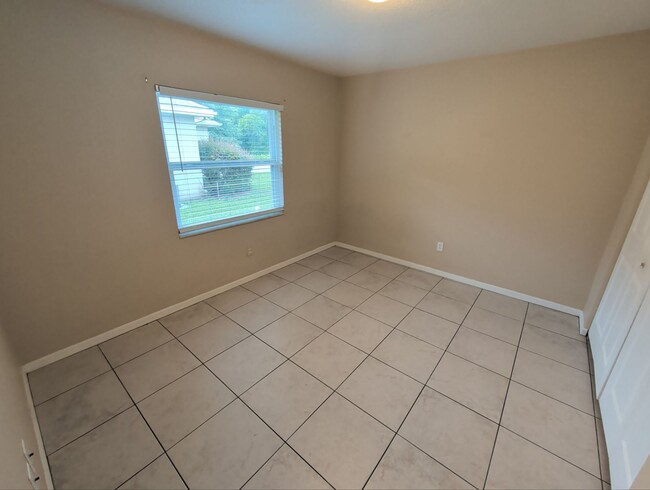 Photo - 2560 E Constance Ct Unit Apt 4
