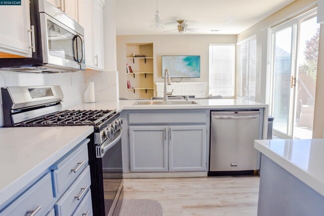 2090 Heartland Cir