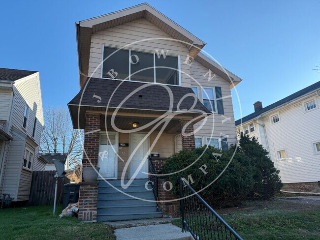 Photo - Beautiful 2 Bedroom Lower Duplex Unit 1