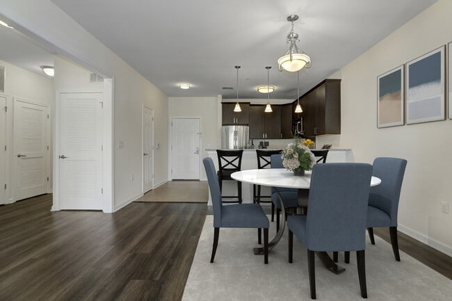 Photo - Fair Lawn Promenade