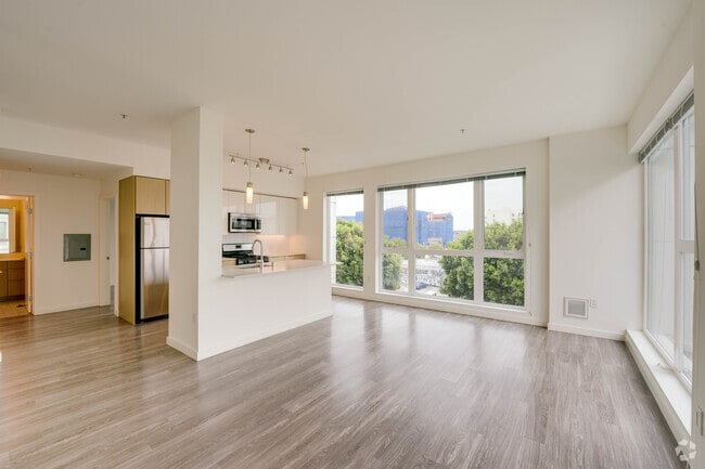 2BR, 2BA - 1251SF