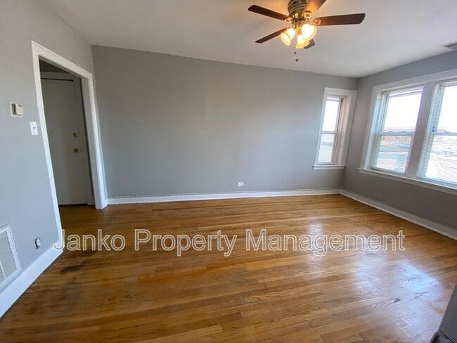 Photo - 3725 W Grand Ave