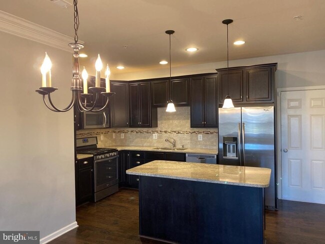 Photo - 43075 Thoroughfare Gap Terrace