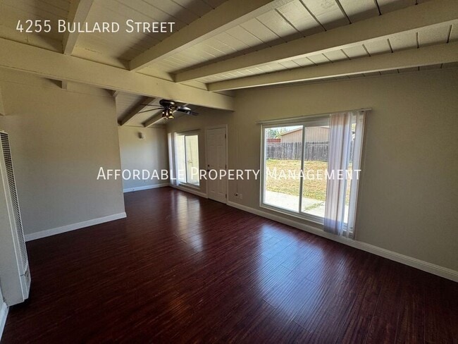 Photo - 4255 Bullard St