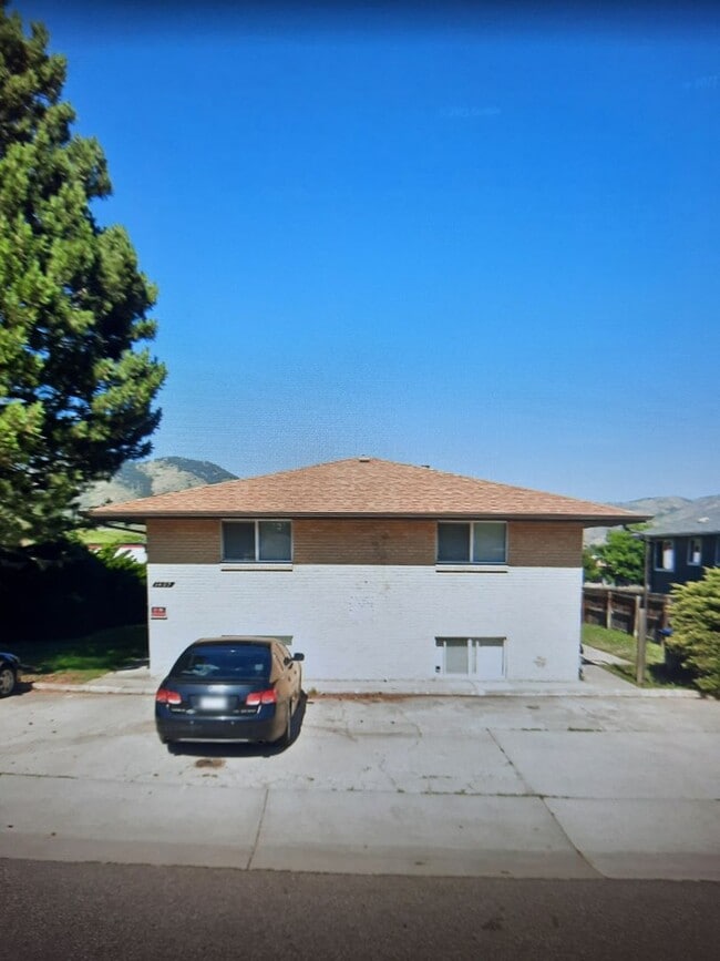 Photo - 2 bedroom 1 bath | Near downtown Golden | Lots of natural light | Unidad 1409 Utah St  A