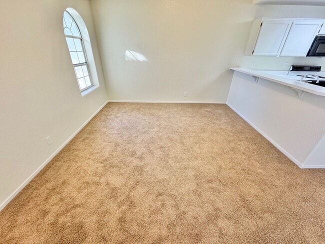 Photo - BRIGHT 2-BED CONDO LOCATED CENTRAL LAS VEGAS CONDO