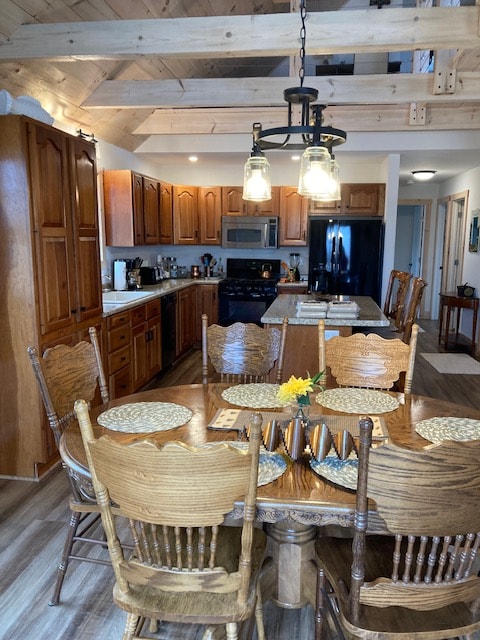 Photo - 280 Quarry Rd