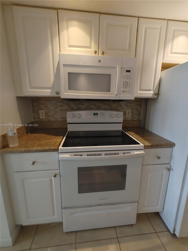 Photo - 500 NE 2nd St Unit 110