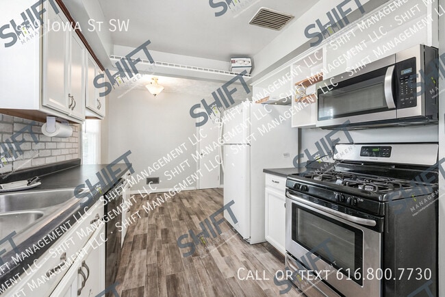 Photo - 839 Iowa St SW Casa