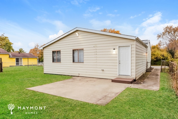 Photo - 1663 W Kemper Rd