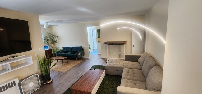 Photo - 127 Talbott St Unit 127