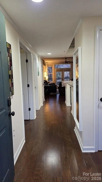405 W 7th St