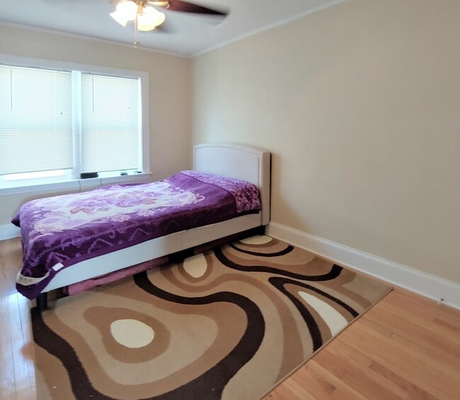 Photo - 4815 N Springfield Ave Unit 3E