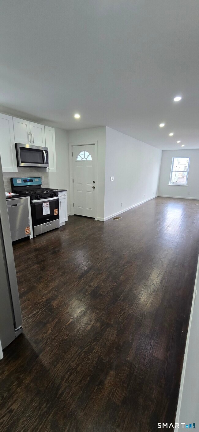 Photo - 438 Park St Unit 1