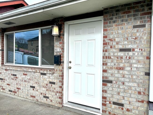 Photo - HALPC04 Unit 911