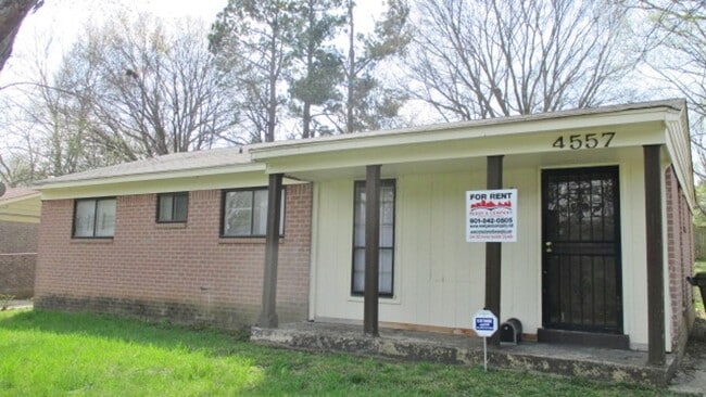 Building Photo - 4557 Spring Valley Dr