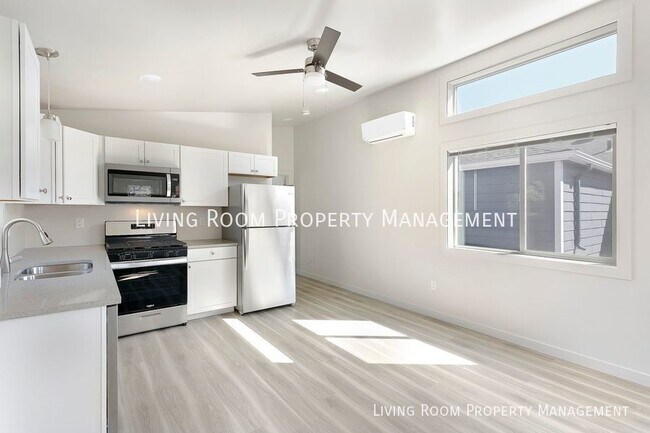 Photo - 8939 N Fortune Ave Unidad #B