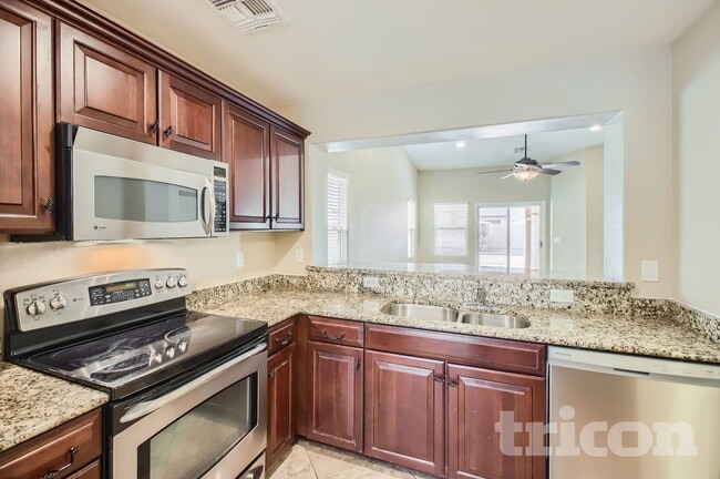 Photo - 41201 Bravo Dr