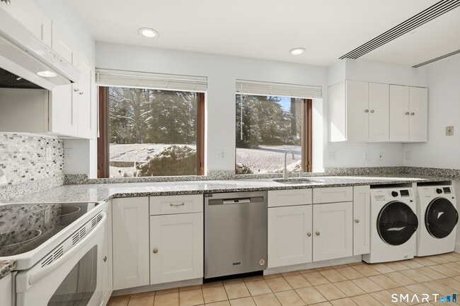 Photo - 1 Milbank Ave Unit 1A