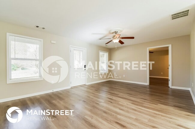 Photo - 1179 Lake Dr