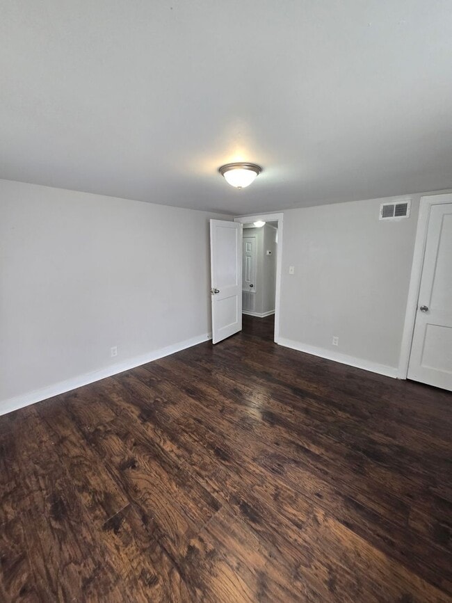 Photo - 3706 Montgomery St