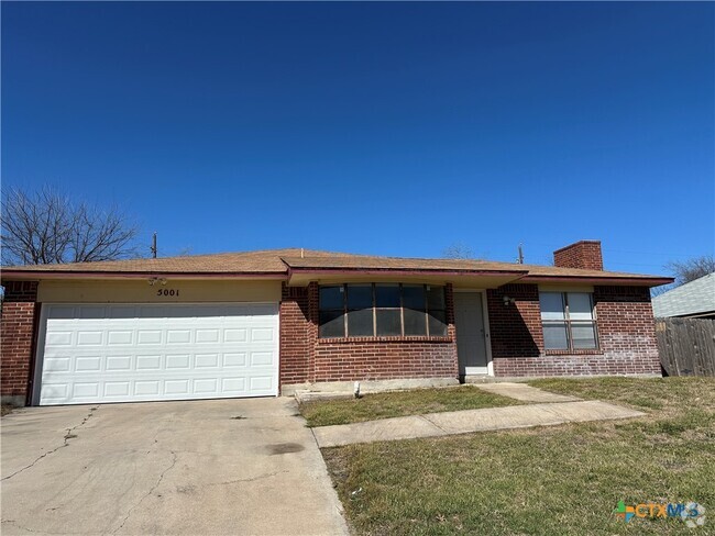 Building Photo - 5001 Greenlee Dr Rental
