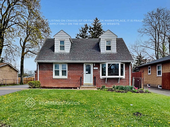 Building Photo - 1111 Brookwood St