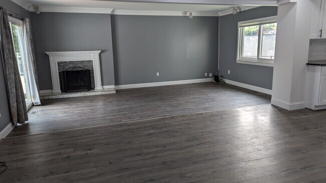 Photo - 6787 Brookshire Dr