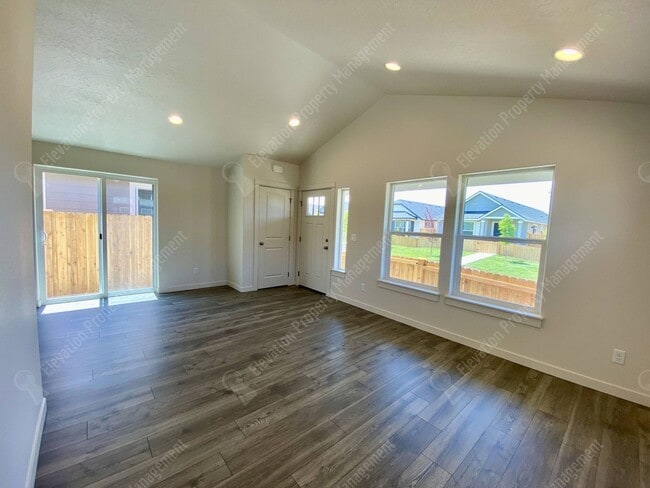 Photo - NEWER CONSTRUCTION - 2 BR 1BA Hayden Home ...