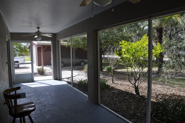 Screen Porch - 5123 Spirit Lake Rd