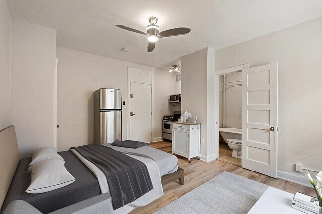 1671 Washington