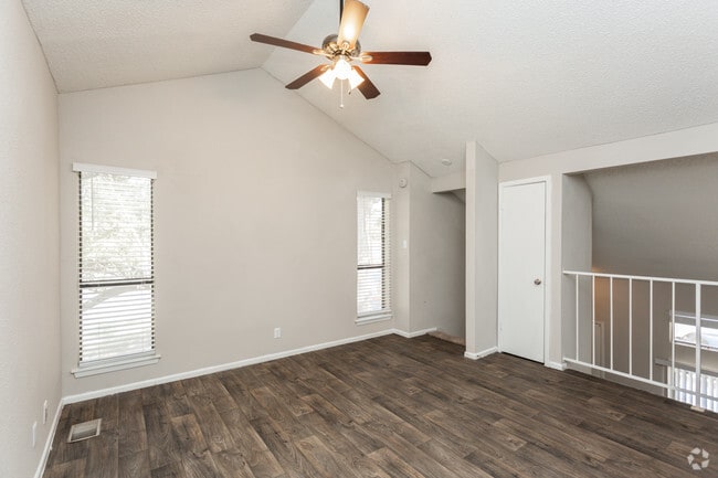 1BR, 1.5BA LOFT - 925SF Loft Bedroom