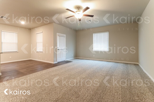 Photo - 913 NW 4th St